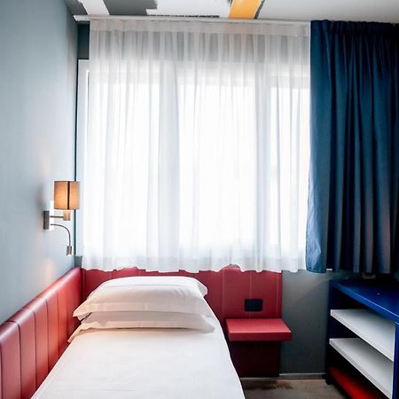 K Modern Hotel 페스키에라델가르다 외부 사진