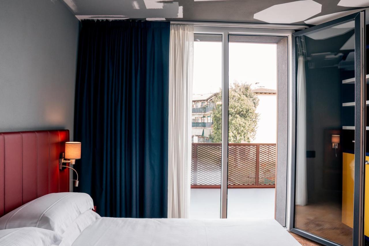 K Modern Hotel 페스키에라델가르다 외부 사진