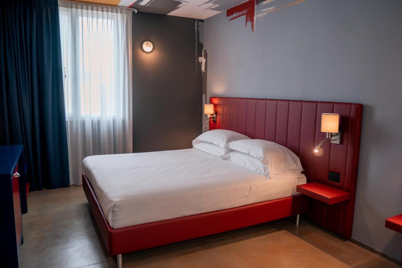 K Modern Hotel 페스키에라델가르다 외부 사진